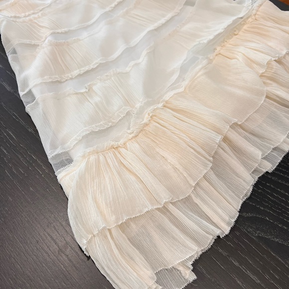 Stunning Ivory BCBG Max Azria Ivory tiered dress Sz 4 - Picture 7 of 9